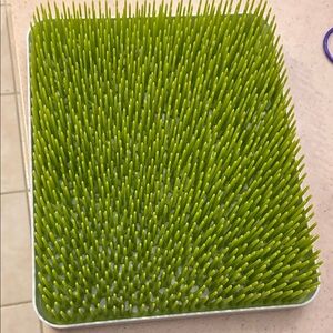 Green Grass-Like Drying Rack for Kitchen